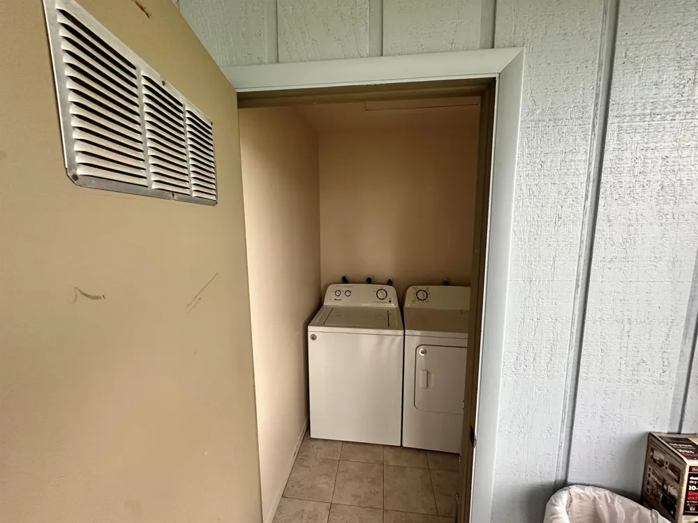 811 Flanders Q Delray Beach, FL 33484