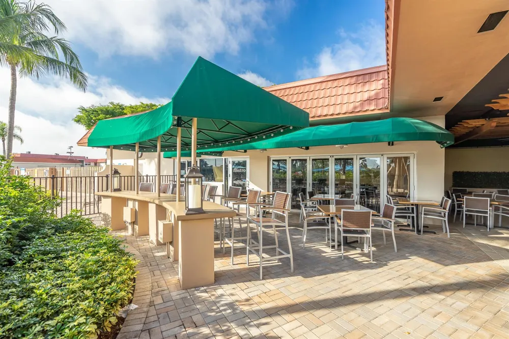 811 Flanders Q Delray Beach, FL 33484