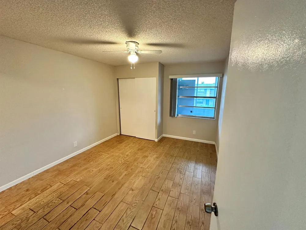 811 Flanders Q Delray Beach, FL 33484