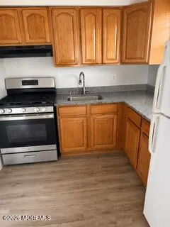 49 Gardenview Terrace #24 East Windsor, NJ 08520