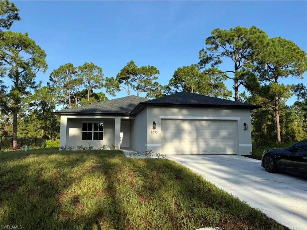1030 GreenField Street Lehigh Acres, FL 33974