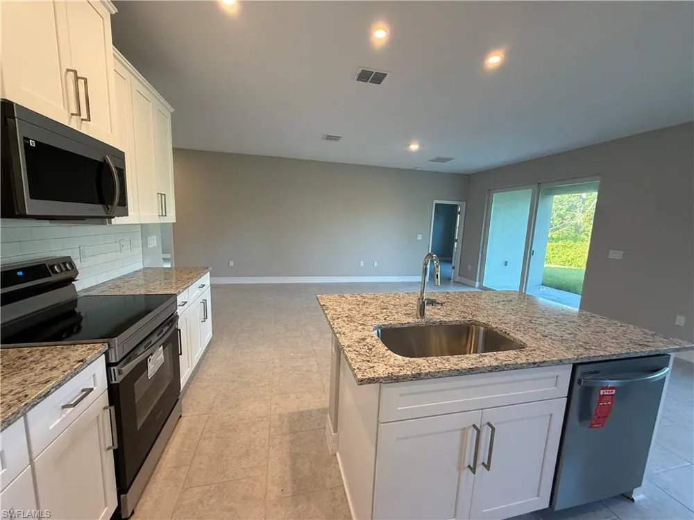 1030 GreenField Street Lehigh Acres, FL 33974