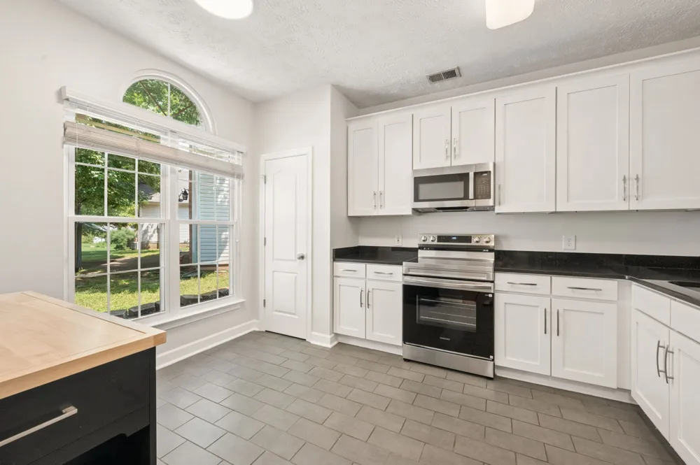 2741 Rosedale Place Nashville, TN 37211