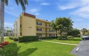 1085 FOREST LAKES DRIVE #102 Naples, FL 34105