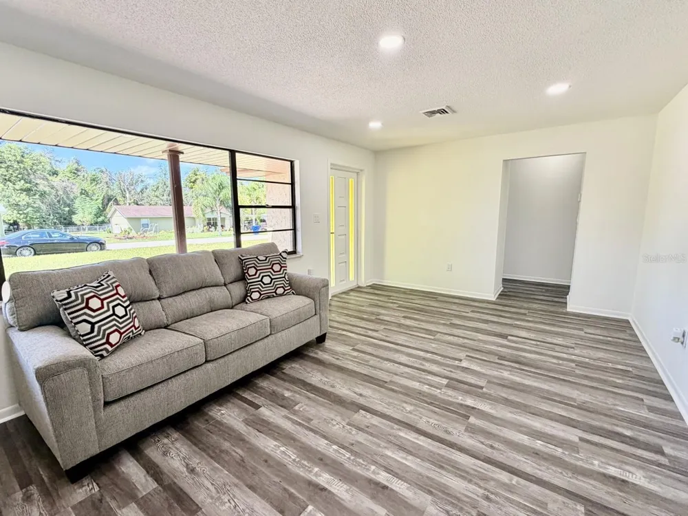 2404 COCHRANE ROAD Avon Park, FL 33825