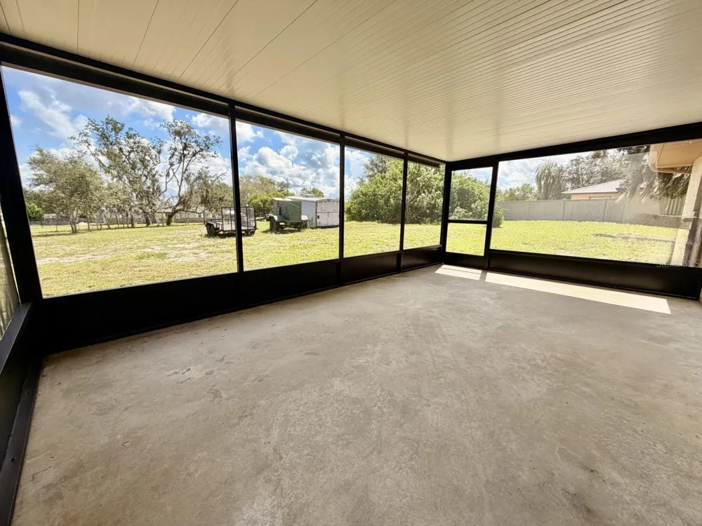 2404 COCHRANE ROAD Avon Park, FL 33825