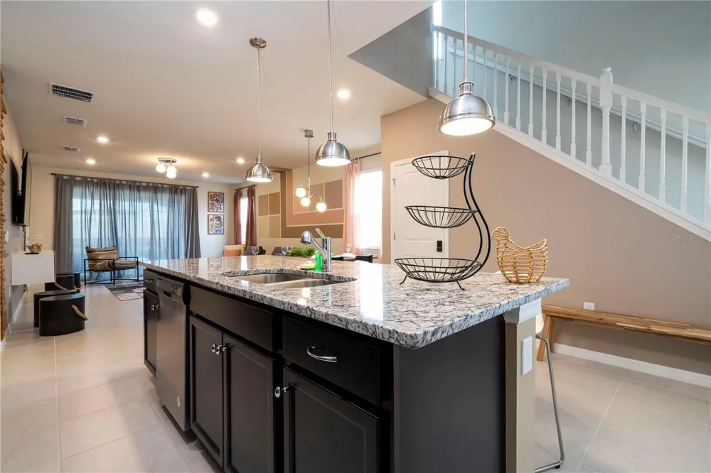 3325 LILAC WAY Davenport, FL 33897
