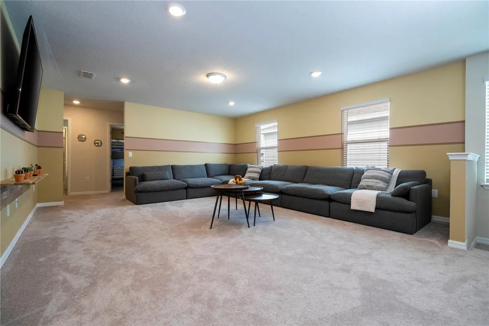 3325 LILAC WAY Davenport, FL 33897