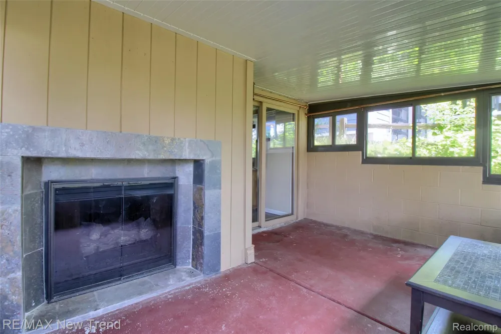 2475 Jackson Boulevard Highland Charter Township, MI 48356