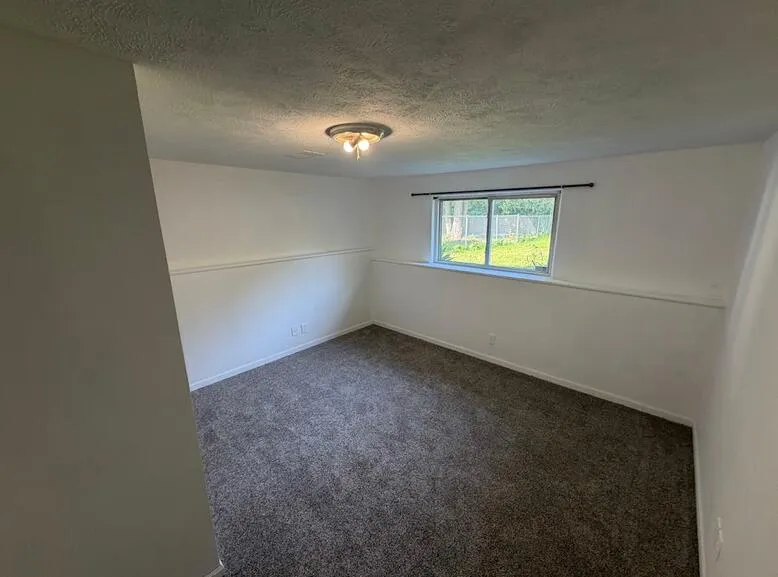 2591 W Pine Lane Holland Charter Township, MI 49424