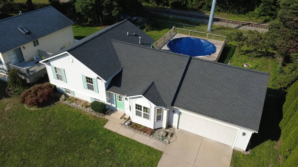 2591 W Pine Lane Holland Charter Township, MI 49424