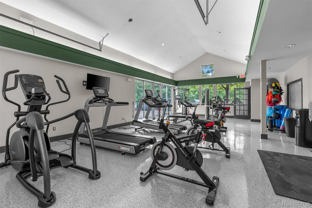 1050 Adams Road #107 Birmingham City, MI 48009