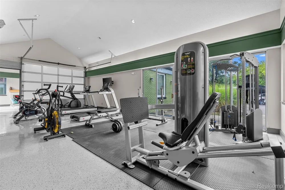 1050 Adams Road #107 Birmingham City, MI 48009