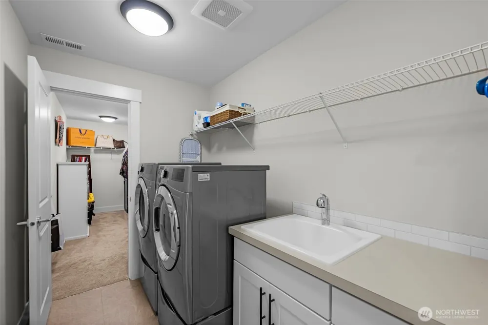 17368 129th Avenue E Puyallup, WA 98374