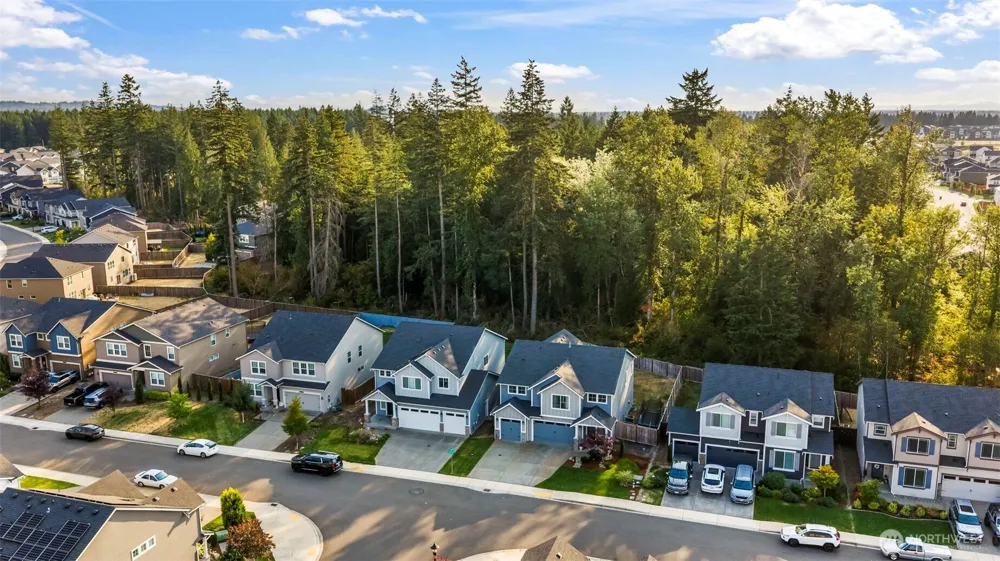 17368 129th Avenue E Puyallup, WA 98374
