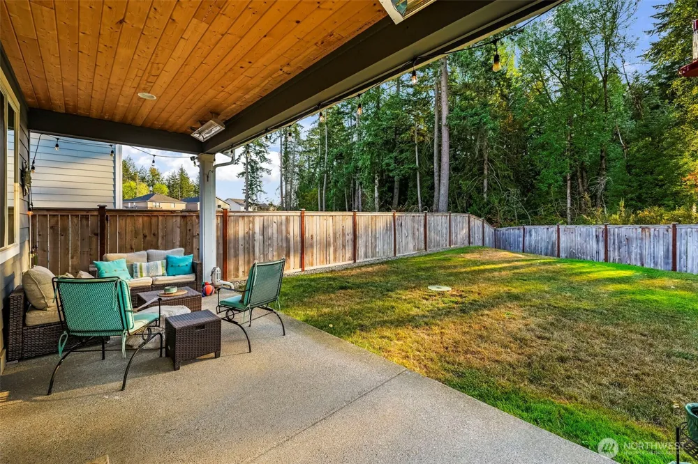 17368 129th Avenue E Puyallup, WA 98374