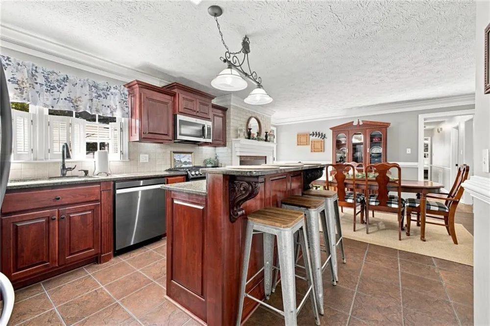 97 Oak Hill Drive Rockmart, GA 30153