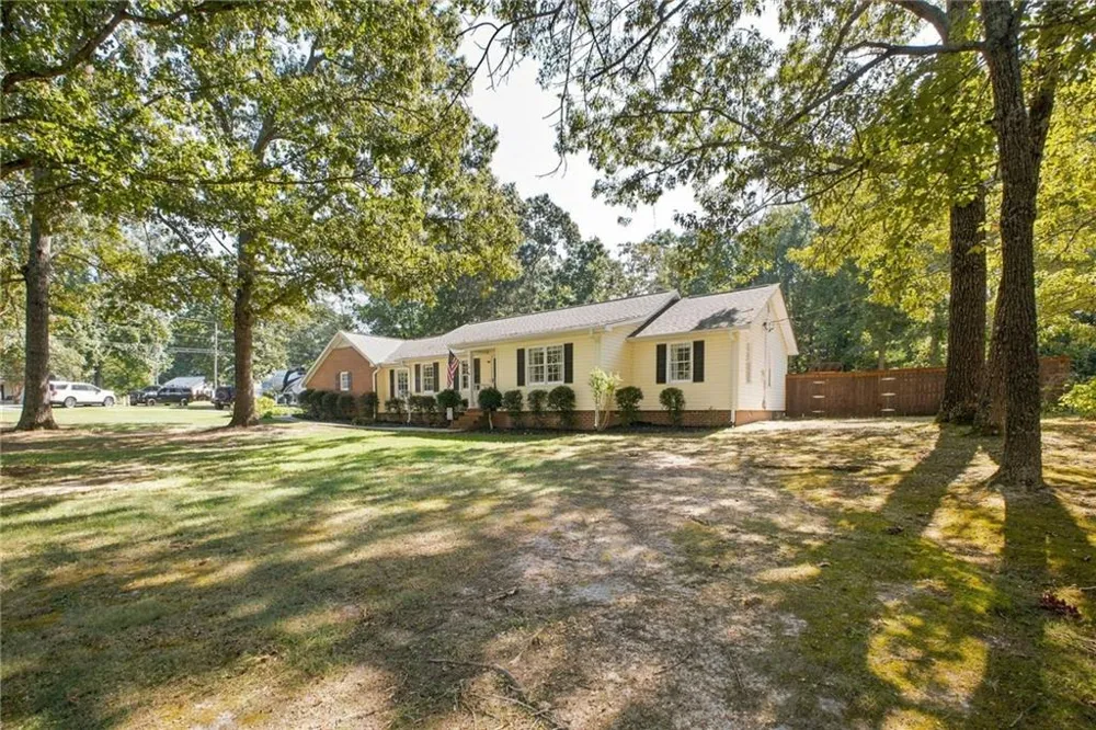 97 Oak Hill Drive Rockmart, GA 30153