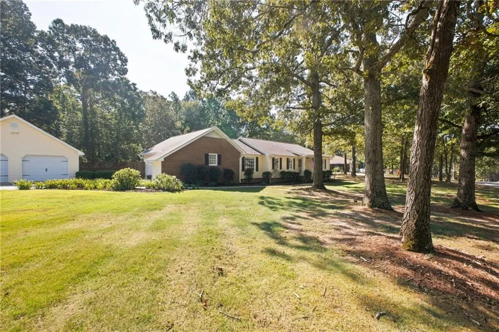 97 Oak Hill Drive Rockmart, GA 30153