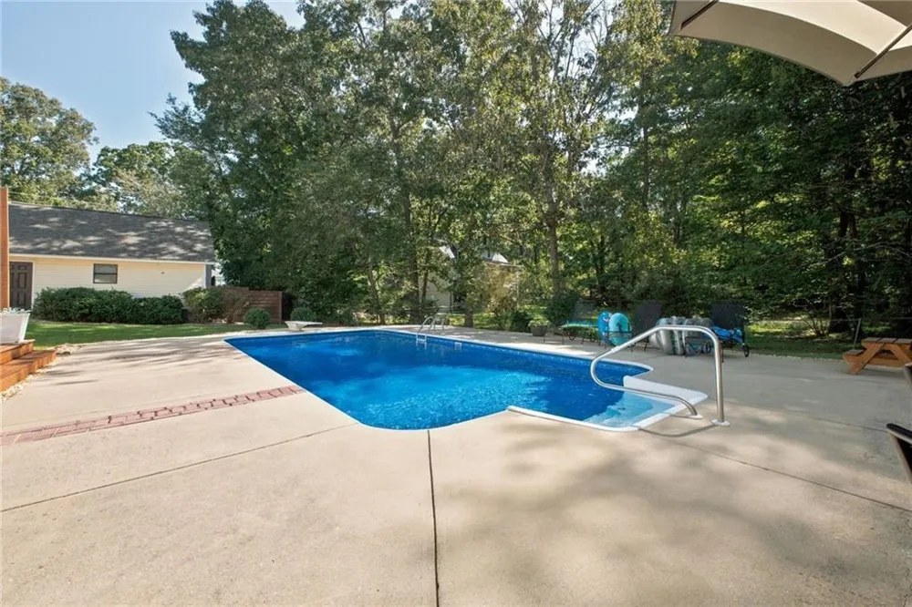 97 Oak Hill Drive Rockmart, GA 30153