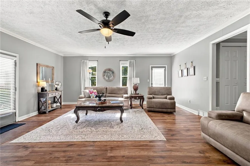 97 Oak Hill Drive Rockmart, GA 30153