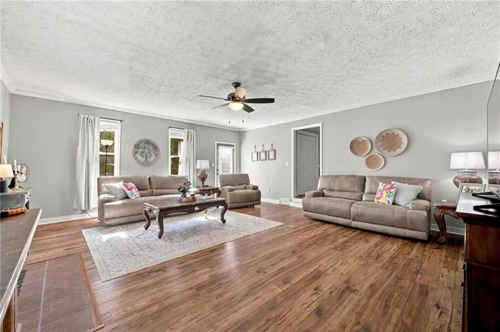 97 Oak Hill Drive Rockmart, GA 30153