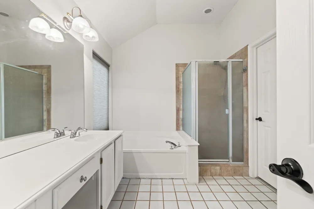 7228 Cross Keys Drive North Richland Hills, TX 76182