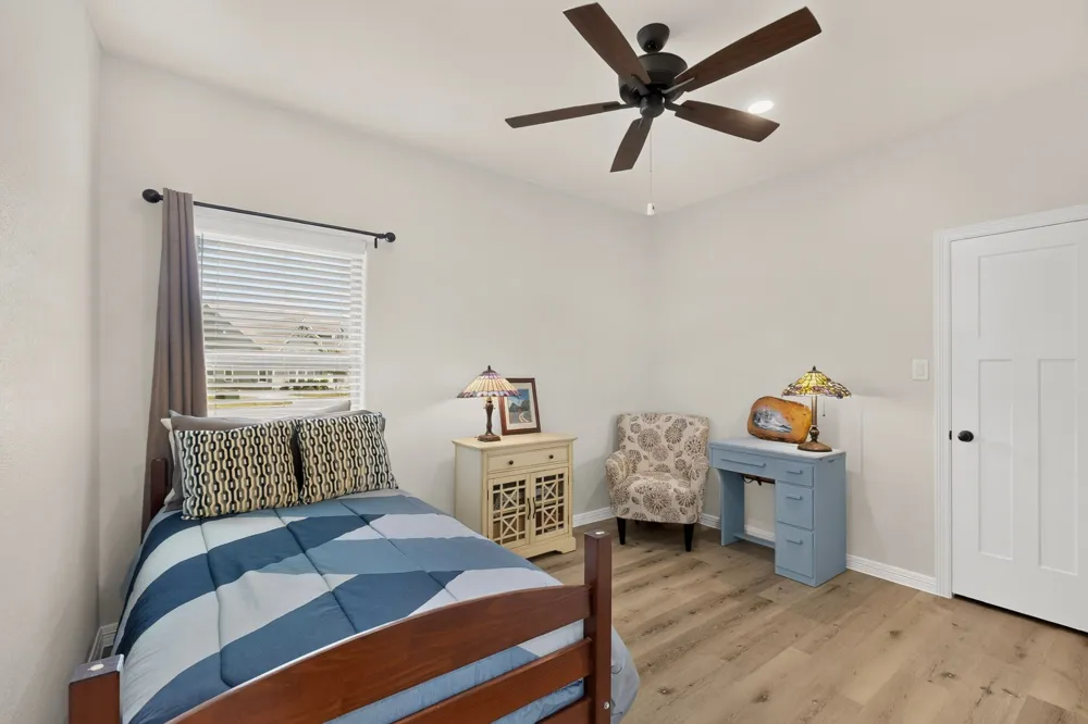 1564 S Saylee Lane Burleson, TX 76028