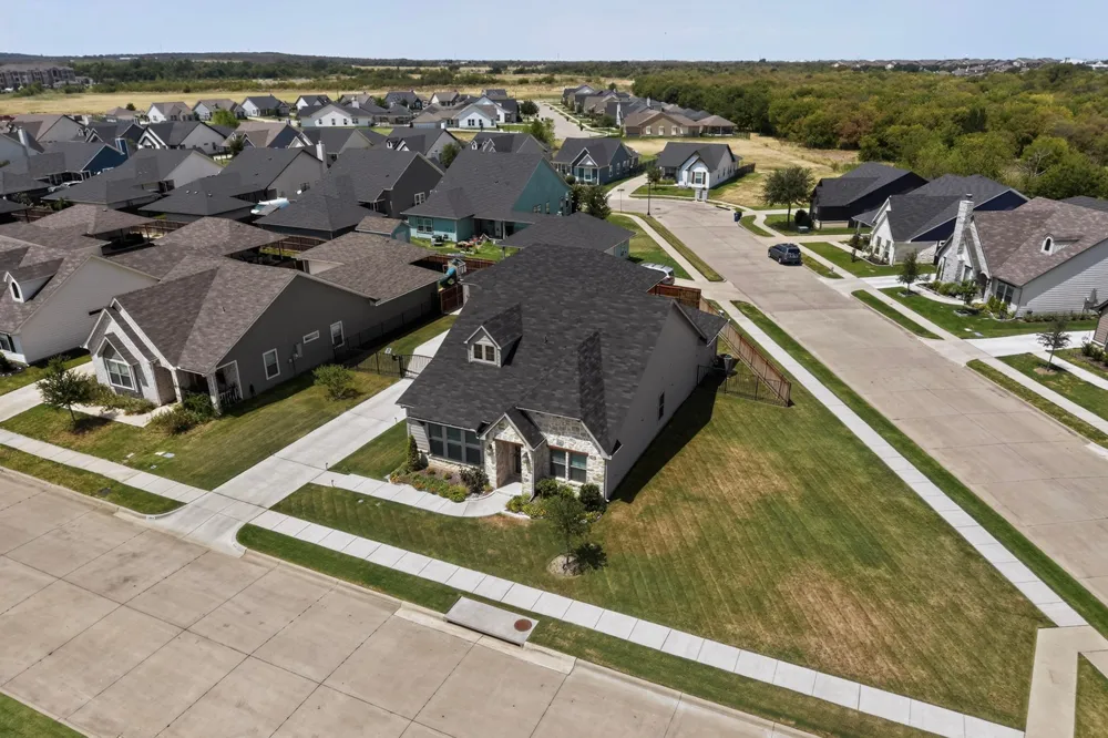 1564 S Saylee Lane Burleson, TX 76028