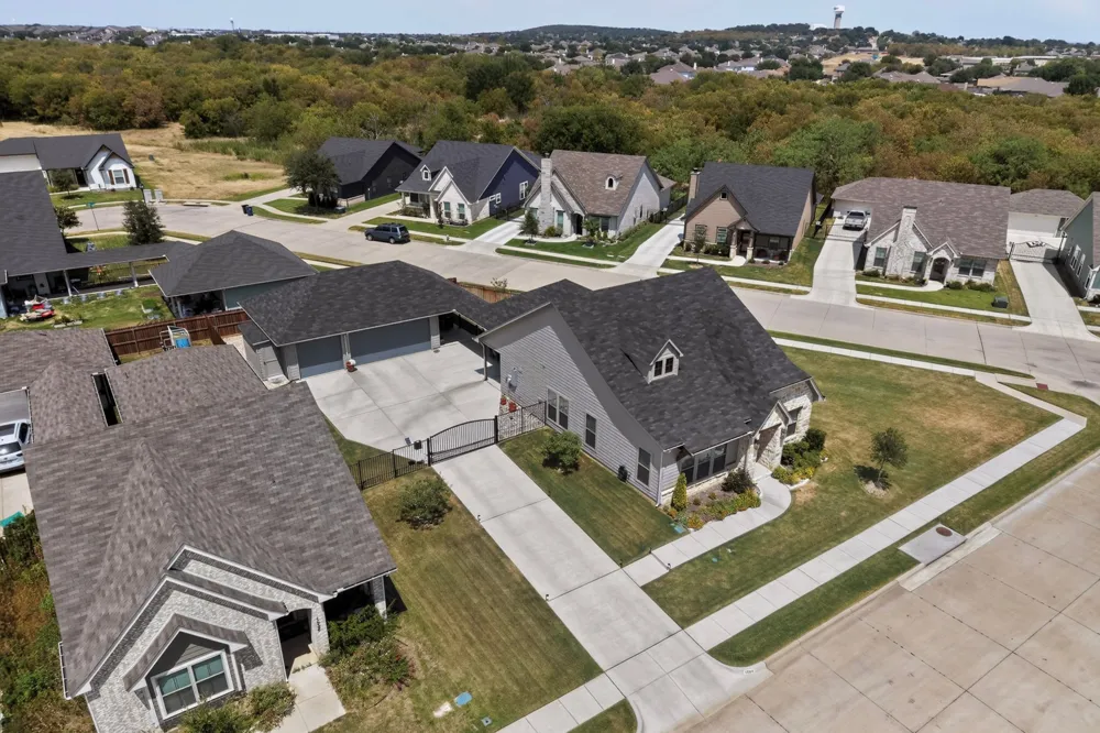 1564 S Saylee Lane Burleson, TX 76028