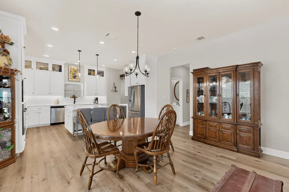 1564 S Saylee Lane Burleson, TX 76028