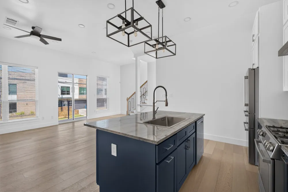 2349 Carroll Avenue Dallas, TX 75204