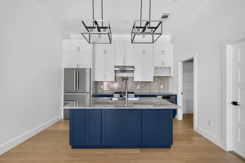 2349 Carroll Avenue Dallas, TX 75204