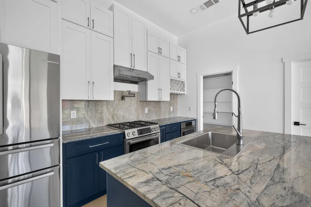 2349 Carroll Avenue Dallas, TX 75204