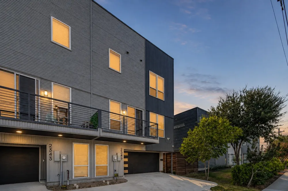 2349 Carroll Avenue Dallas, TX 75204