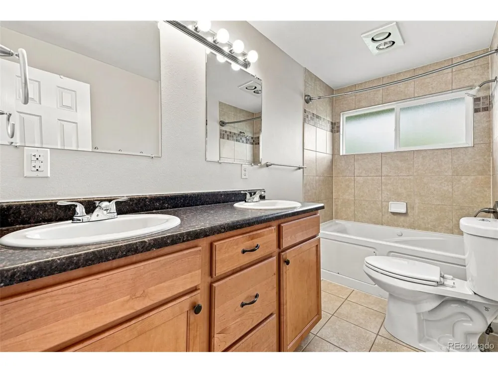 6985 S Ash Circle Littleton, CO 80122
