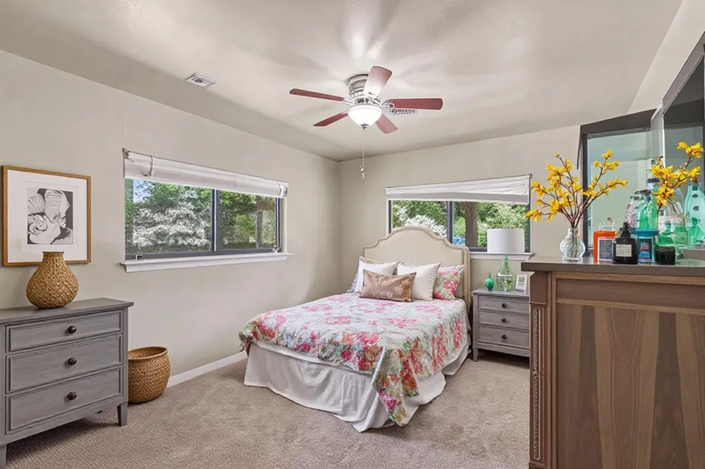 110 S Woodsway Street W Conroe, TX 77301