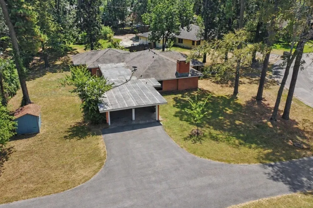 110 S Woodsway Street W Conroe, TX 77301