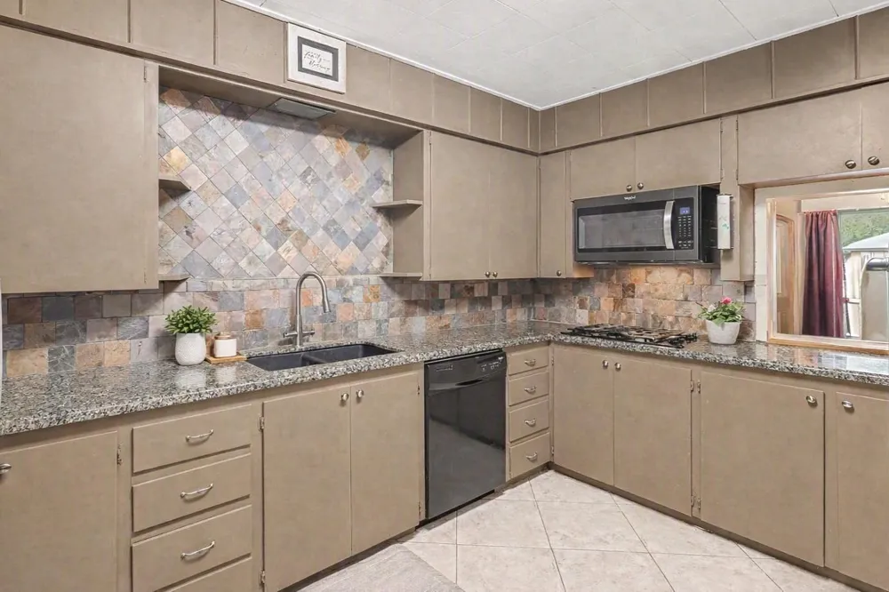 110 S Woodsway Street W Conroe, TX 77301