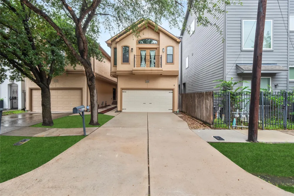 5728 Petty Street Houston, TX 77007