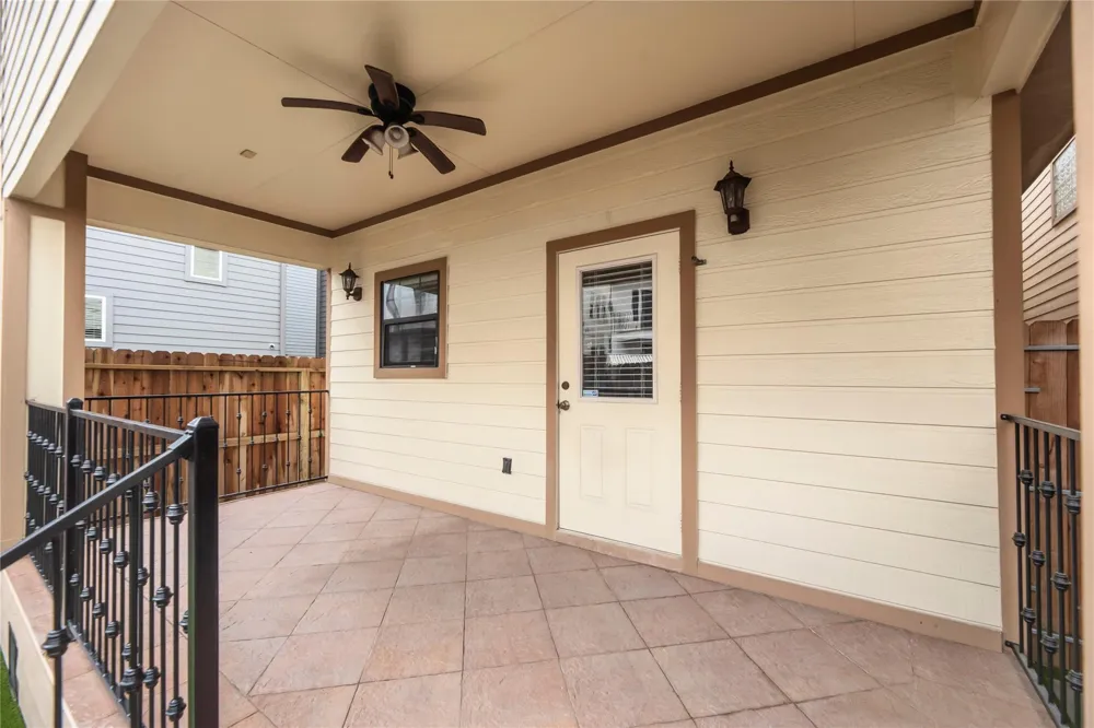5728 Petty Street Houston, TX 77007