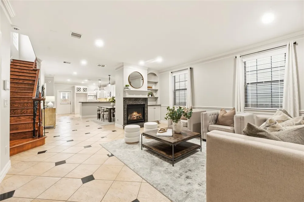 5728 Petty Street Houston, TX 77007