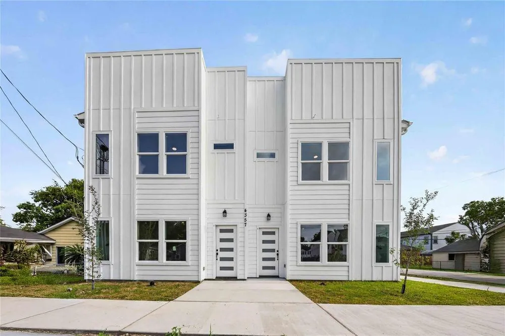 4357 Elmwood Street #A Houston, TX 77051