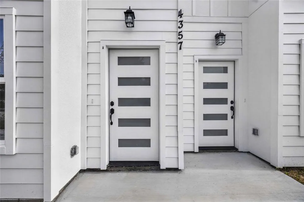 4357 Elmwood Street #A Houston, TX 77051