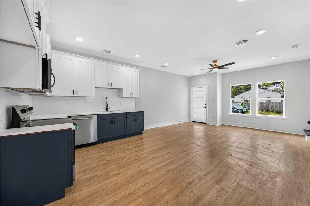 4357 Elmwood Street #A Houston, TX 77051