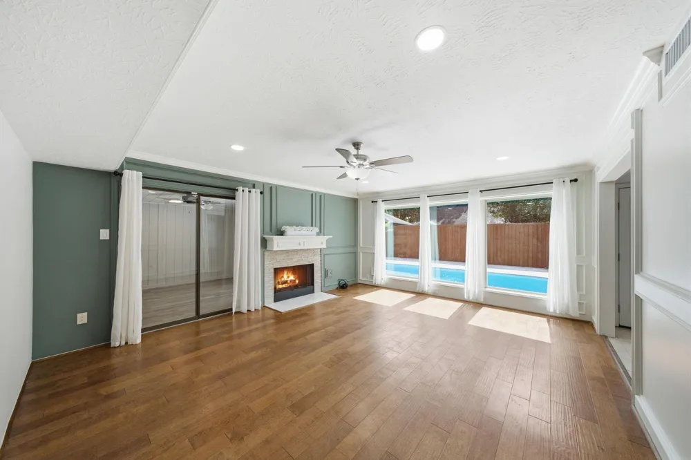 3302 Lindenfield Drive Katy, TX 77449