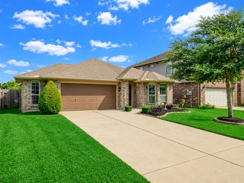 4827 Ladona Court