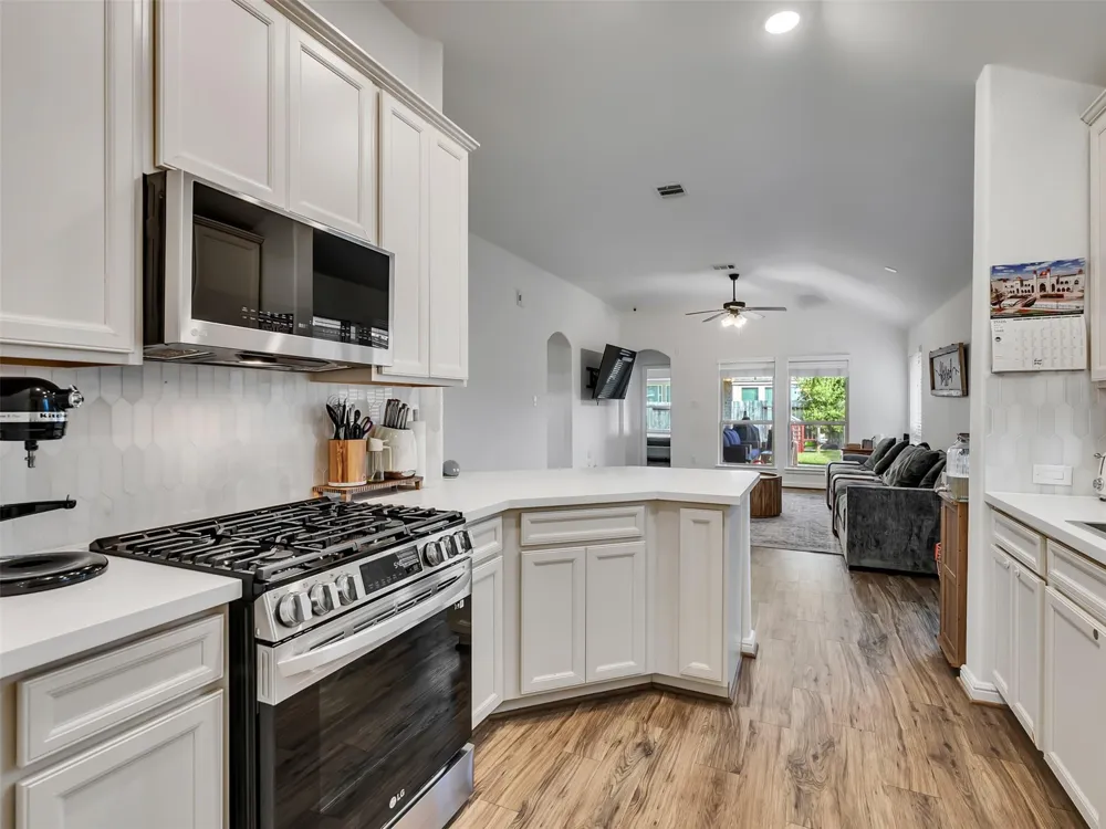 4827 Ladona Court League City, TX 77573