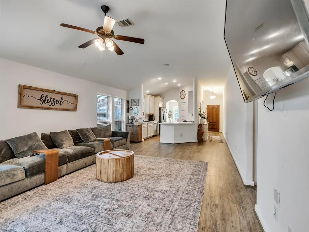 4827 Ladona Court League City, TX 77573