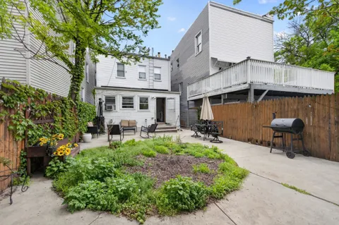 129 AVENUE E